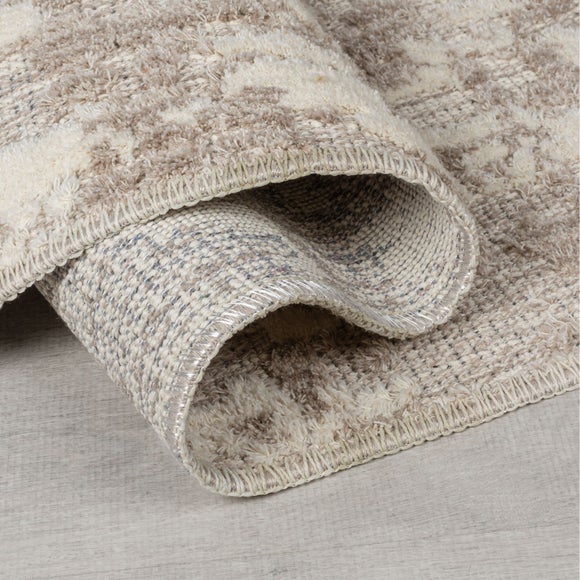 Carousel navigation image position 3 of 6