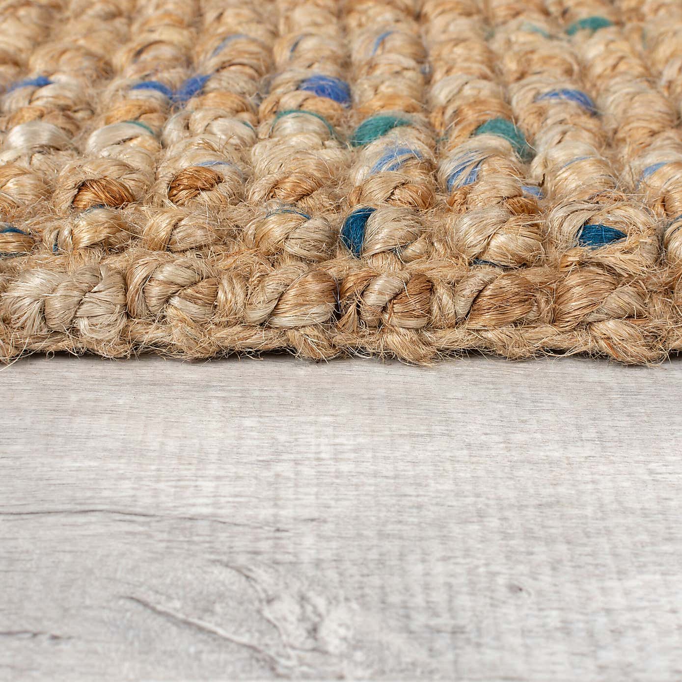 Carousel zoom image position 4 of 6