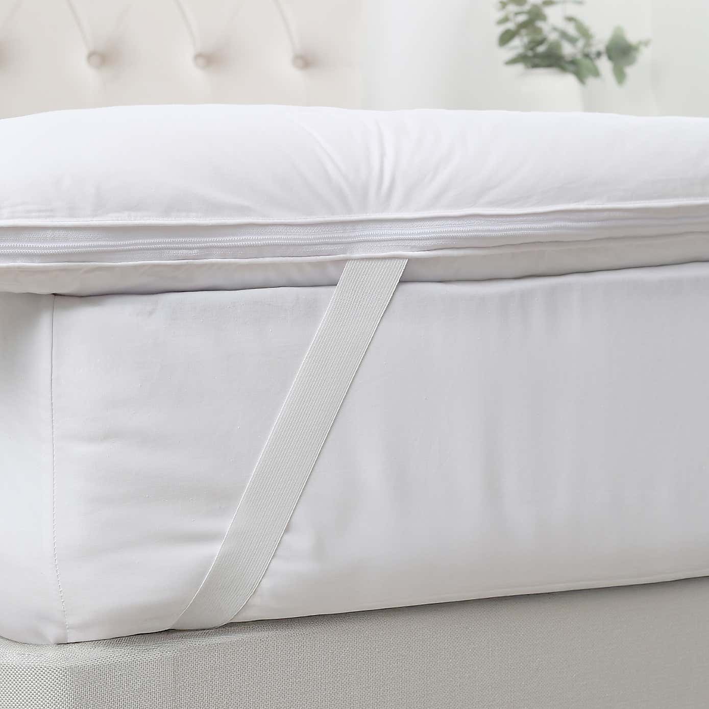 Carousel zoom image position 3 of 5