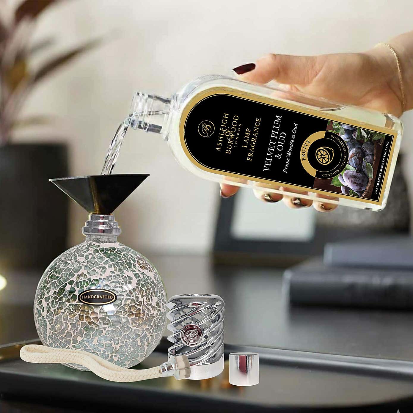 Carousel zoom image position 5 of 5