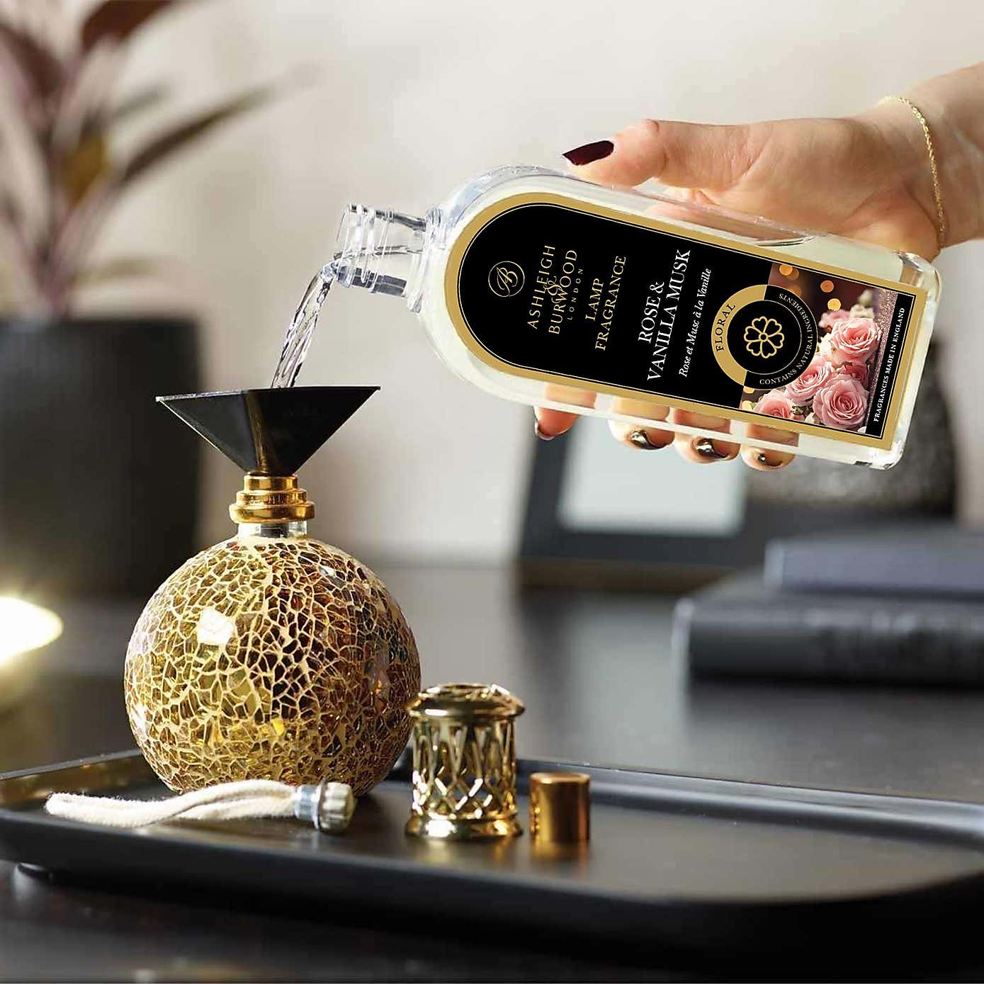 Carousel zoom image position 4 of 5