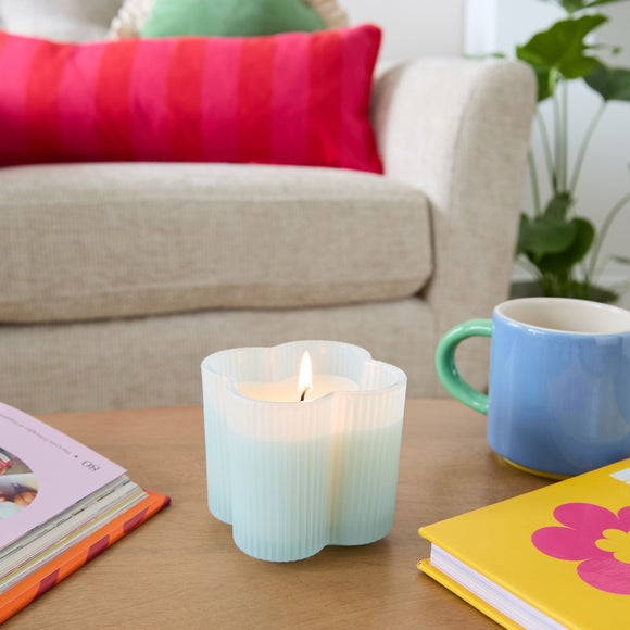Beach Days Flower Candle