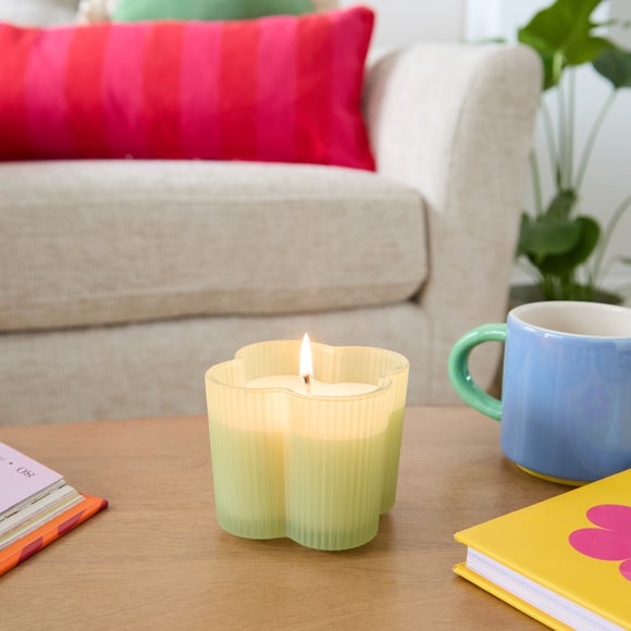 Floral Meadow Flower Candle
