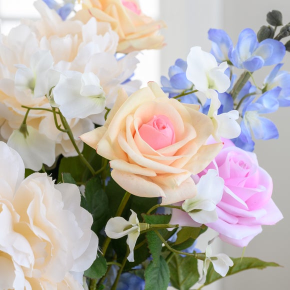 Carousel navigation image position 4 of 6