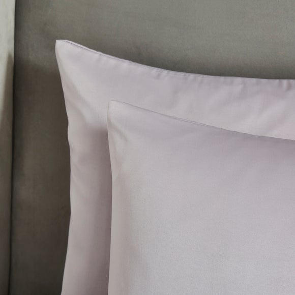 Carousel navigation image position 2 of 3