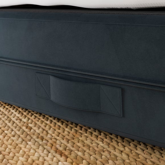 Carousel navigation image position 4 of 10