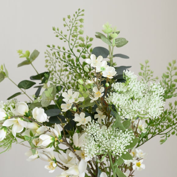 Carousel navigation image position 4 of 6