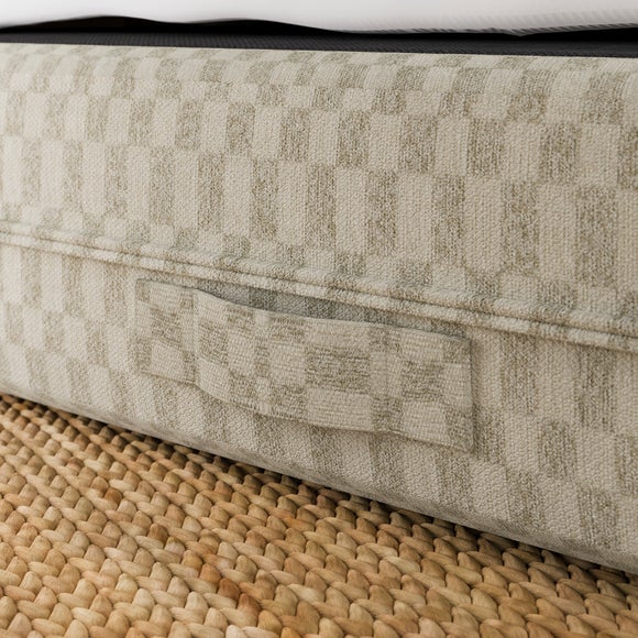 Carousel navigation image position 4 of 10