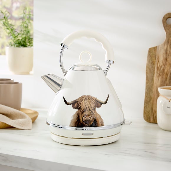 Highland Cow Kettle