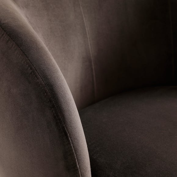 Carousel navigation image position 4 of 8