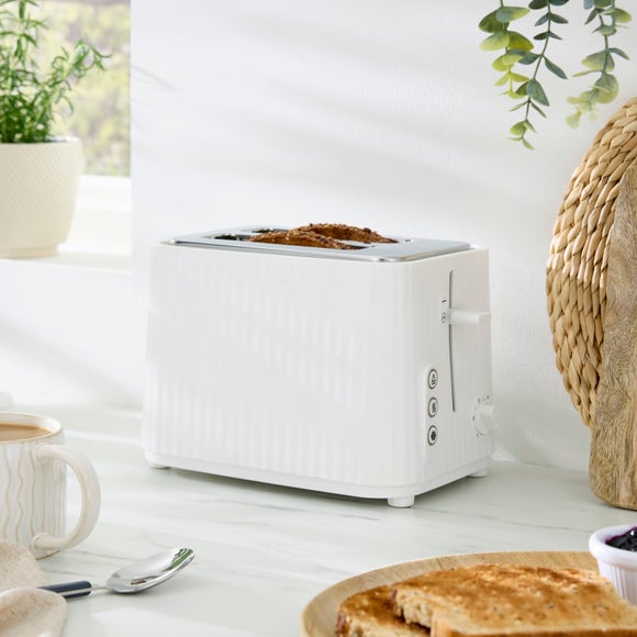 Ribbed Plastic 2 Slice Toaster