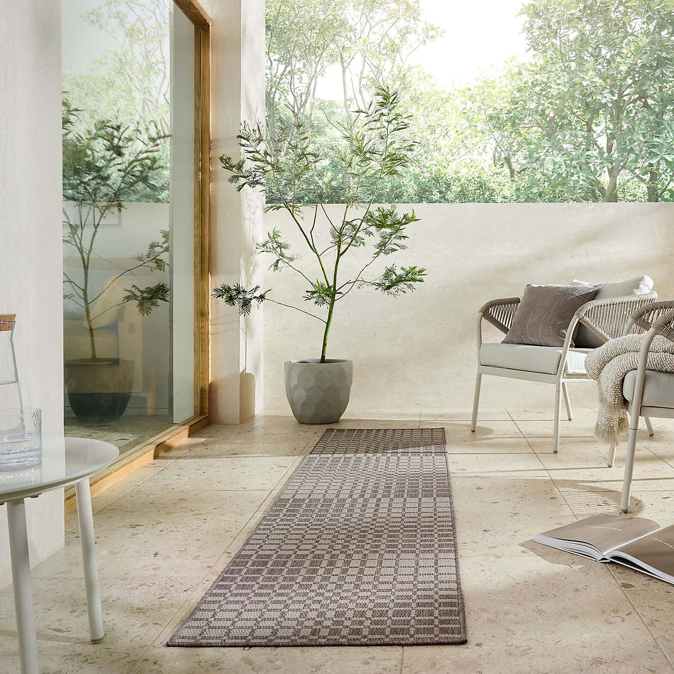 Carousel zoom image position 1 of 7