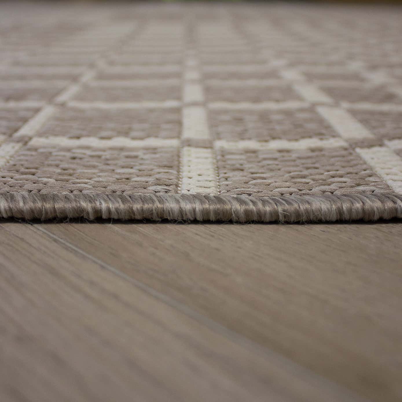 Carousel zoom image position 4 of 7