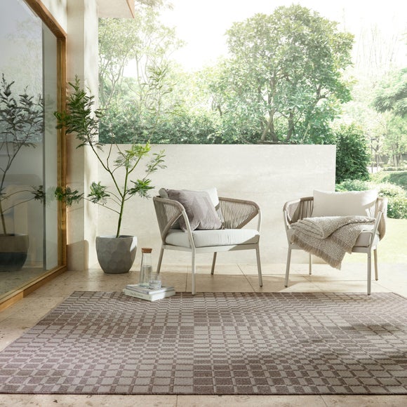 Checkerboard Indoor Outdoor Rug
