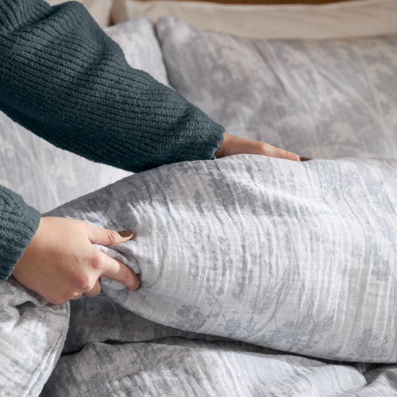 Carousel navigation image position 4 of 5