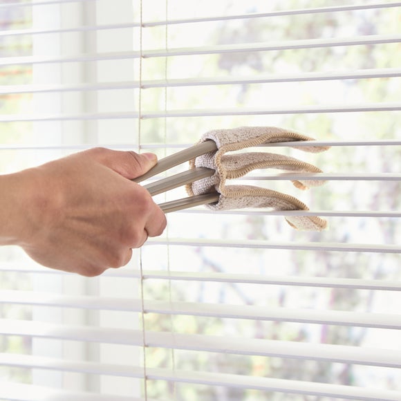 View Ventian Blind Cleaner View Ventian Blind Cleaner