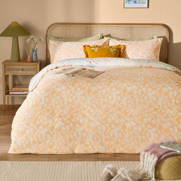 Carousel navigation image position 3 of 4