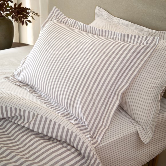 View Yard Hebden 100 Cotton Oxford Pillowcase Pair View Yard Hebden 100 Cotton Oxford Pillowcase Pair