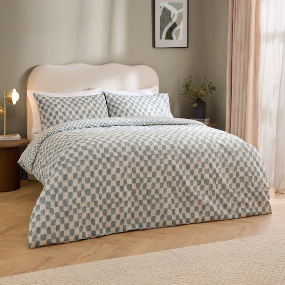 View Hoem Nyhavn Polycotton Duvet Cover & Pillowcase Set View Hoem Nyhavn Polycotton Duvet Cover & Pillowcase Set