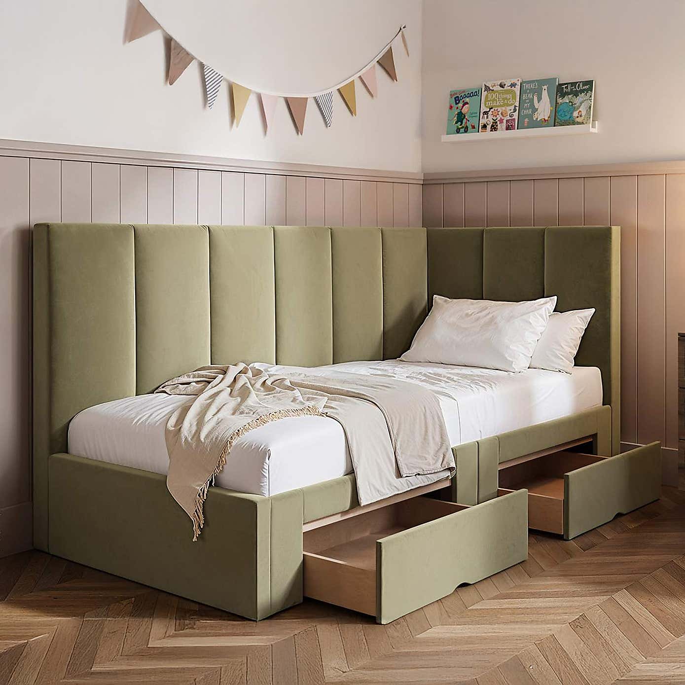 Carousel zoom image position 2 of 7