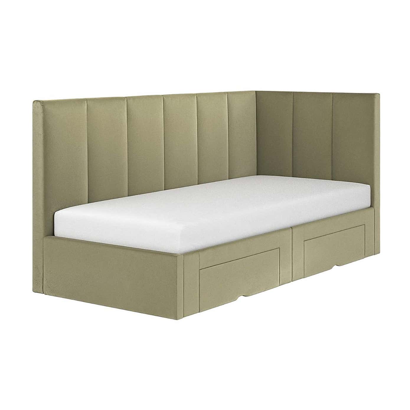 Carousel zoom image position 4 of 7