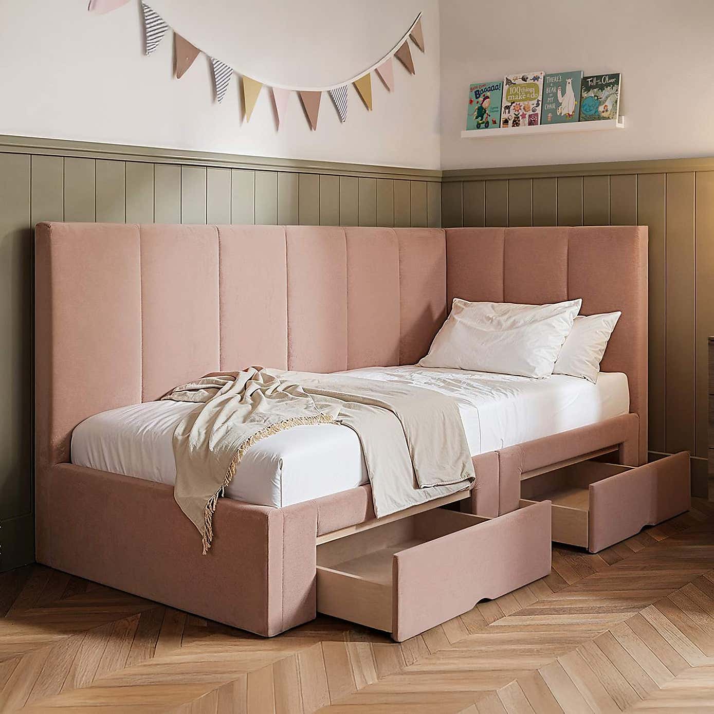 Carousel zoom image position 2 of 7