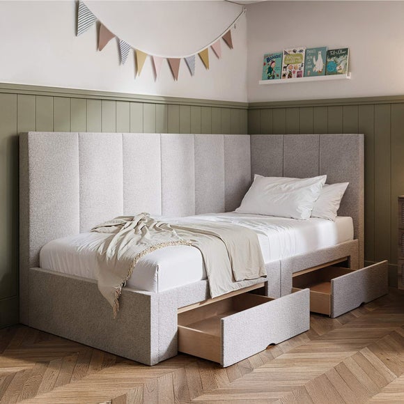 Carousel navigation image position 2 of 7