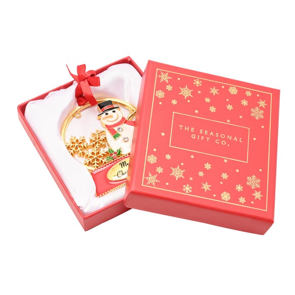 Carousel navigation image position 3 of 4