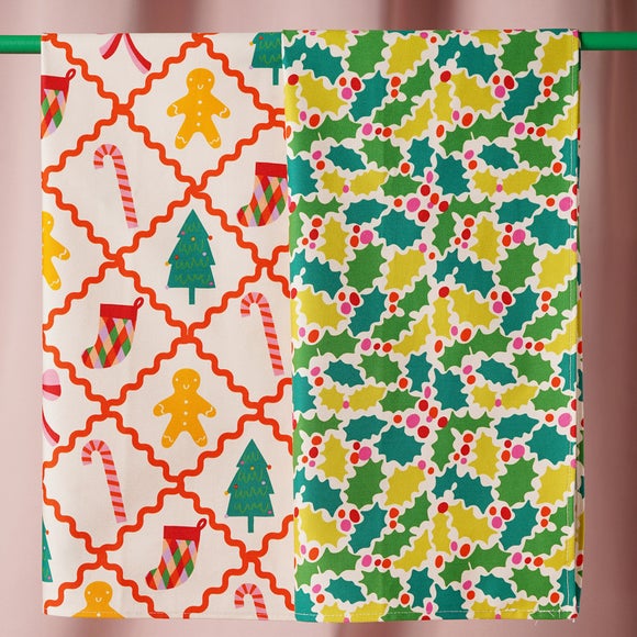 Raspberry Blossom Set of 2 Gingerbread Holly Tea Towels