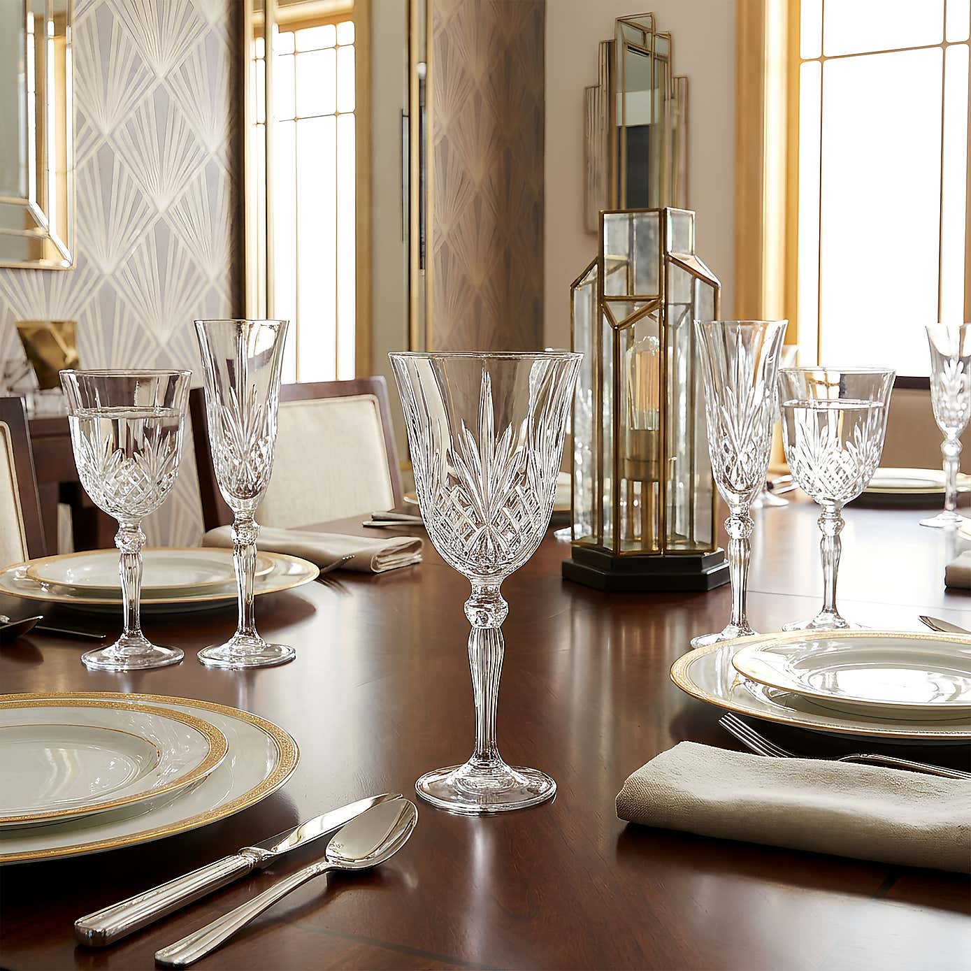 Carousel zoom image position 2 of 3