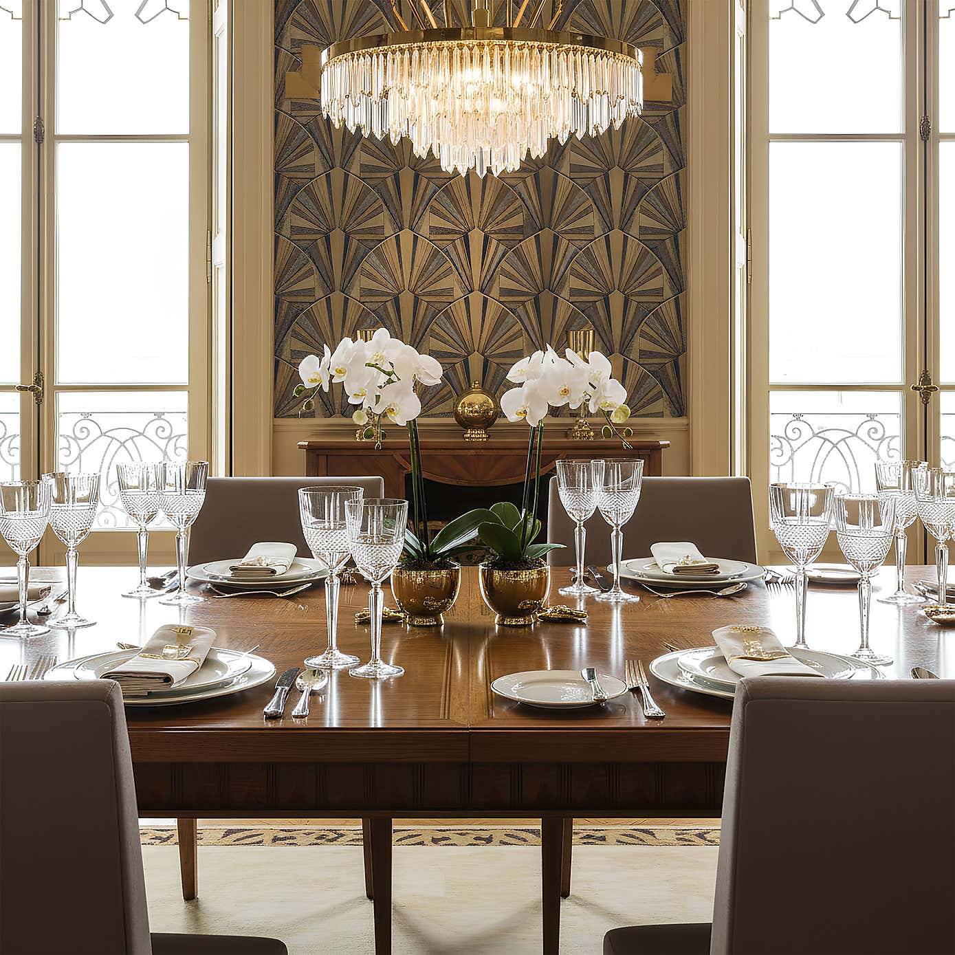 Carousel zoom image position 2 of 3