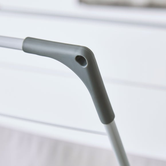 Carousel navigation image position 2 of 3