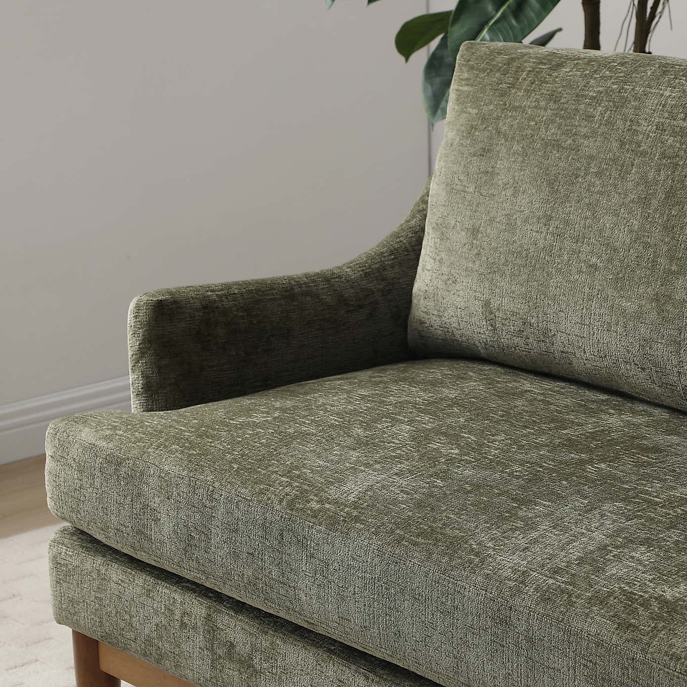 Carousel zoom image position 3 of 9