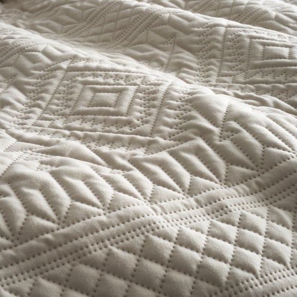 Carousel navigation image position 3 of 5