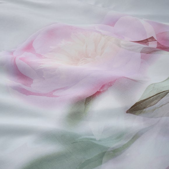 Carousel navigation image position 3 of 6