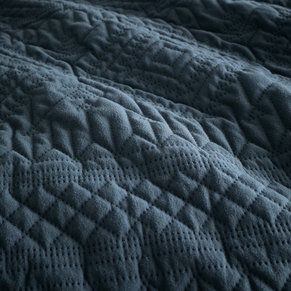 Carousel navigation image position 3 of 5