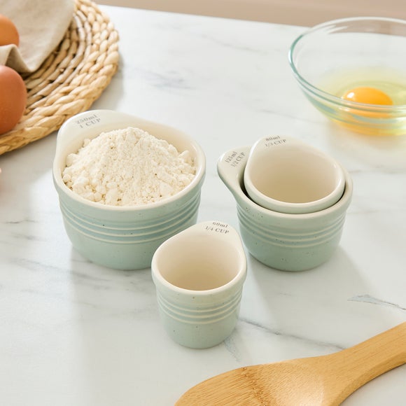 Ribbed Measuring Cups