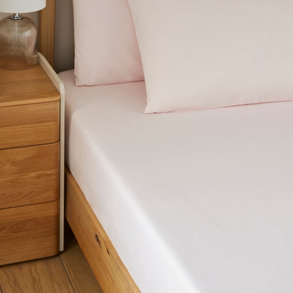 Soft and Easycare 28cm Fitted Sheet