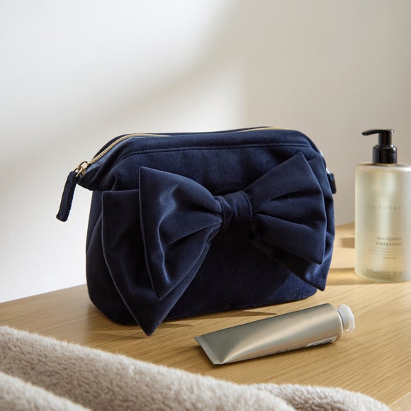 Navy Bow Wash Bag