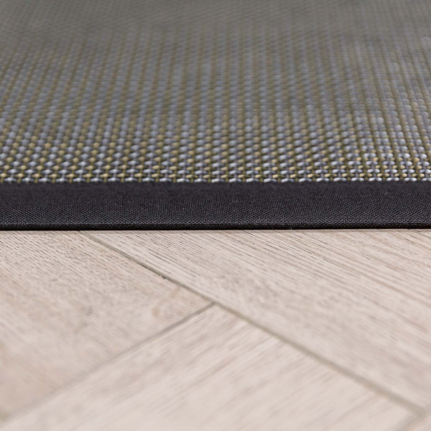 Carousel zoom image position 4 of 5