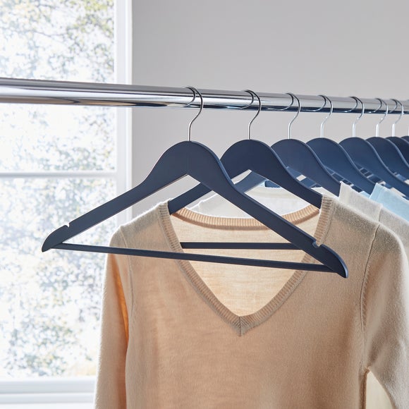 Pack of 20 Wooden Hangers