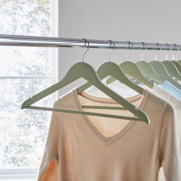Pack of 20 Wooden Hangers