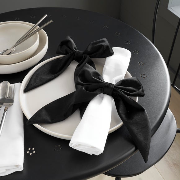 Pack of 2 Velvet Bow Napkin Rings