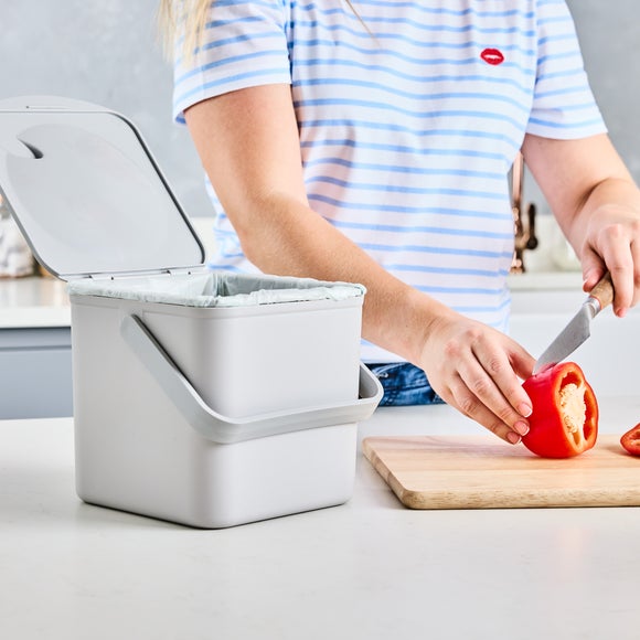 Carousel navigation image position 3 of 5