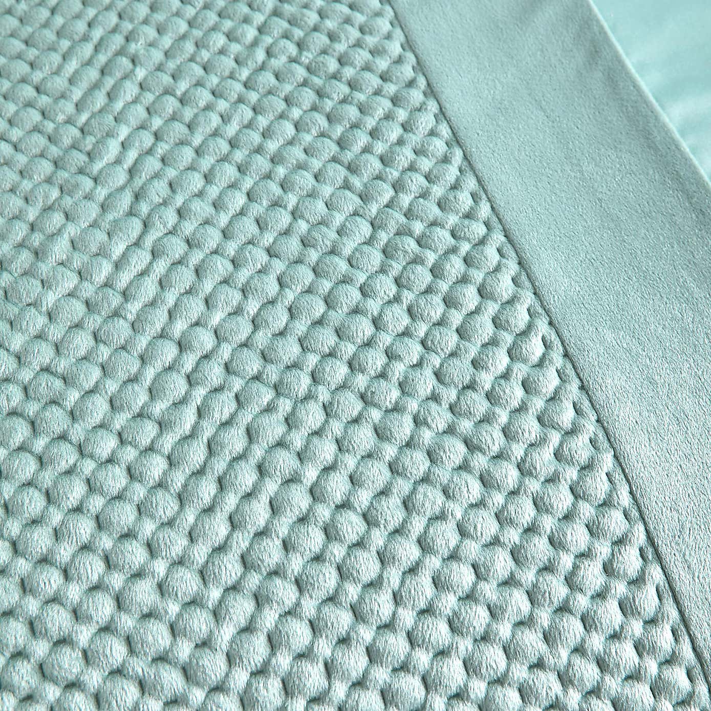 Carousel zoom image position 3 of 3