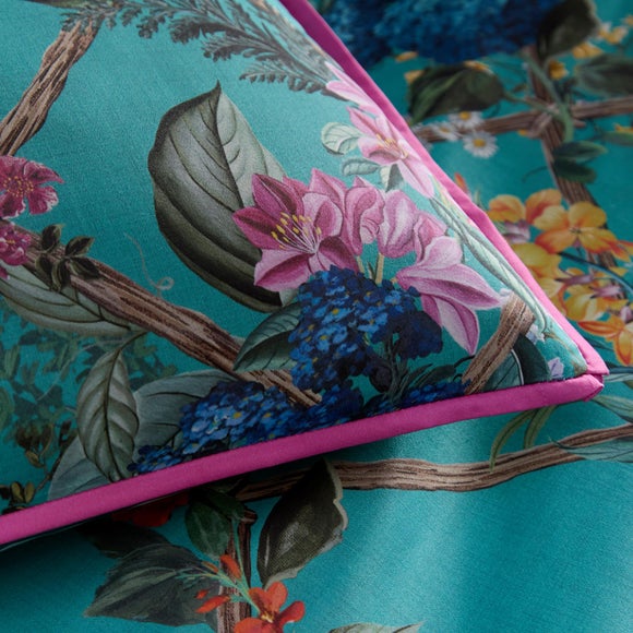 Carousel navigation image position 3 of 4