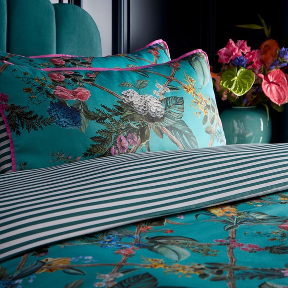 Carousel navigation image position 2 of 4