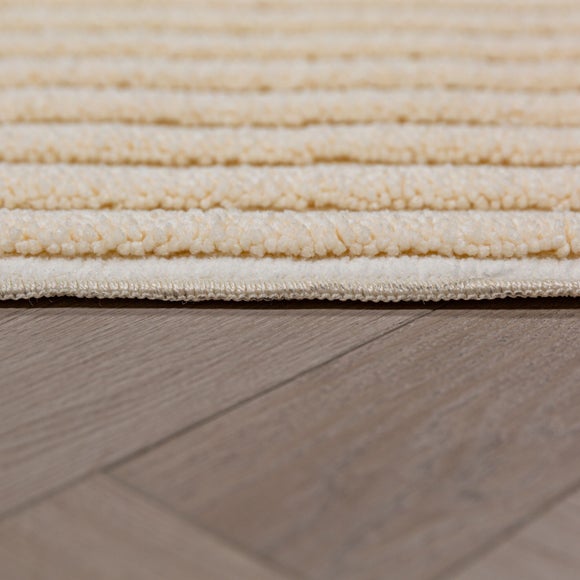 Carousel navigation image position 4 of 6