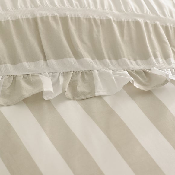 Carousel navigation image position 4 of 6