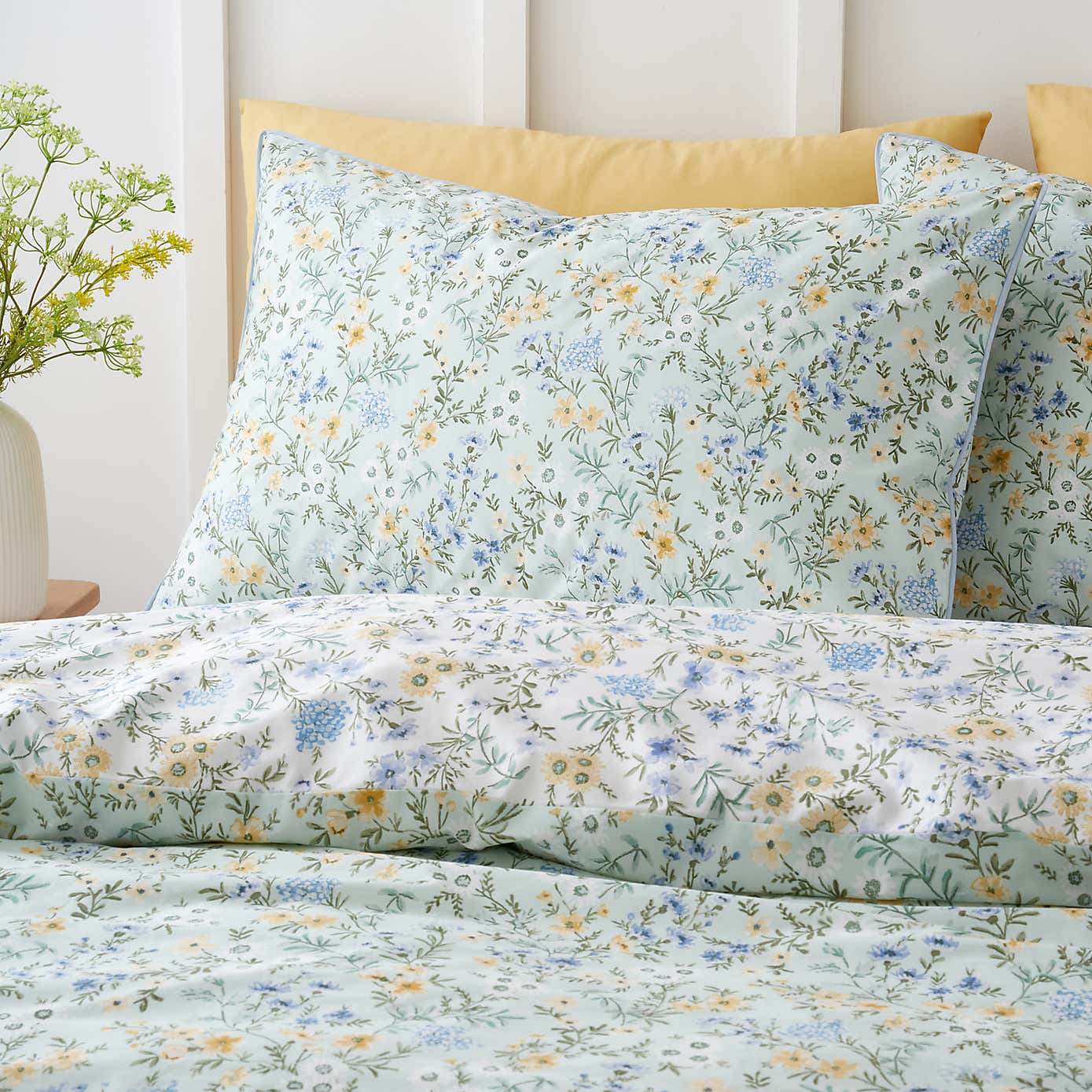 Carousel zoom image position 2 of 7